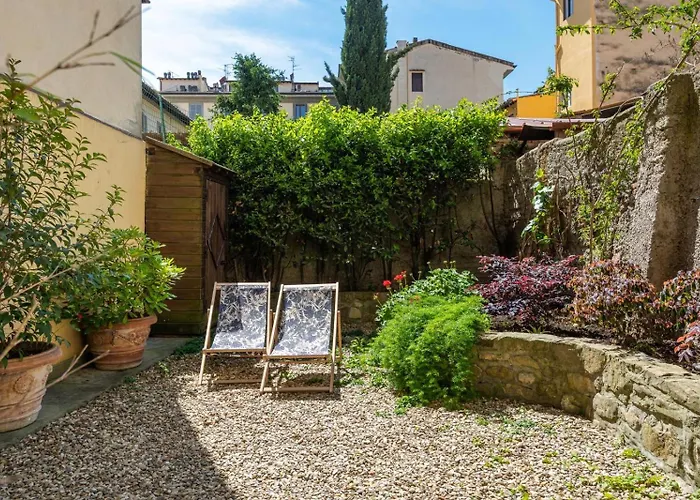 Nadia'S Lovely Home - With Private Garden And Jacuzzi